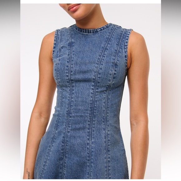 NWT A&F Mila High Neck Demin Dress - Picture 3 of 8